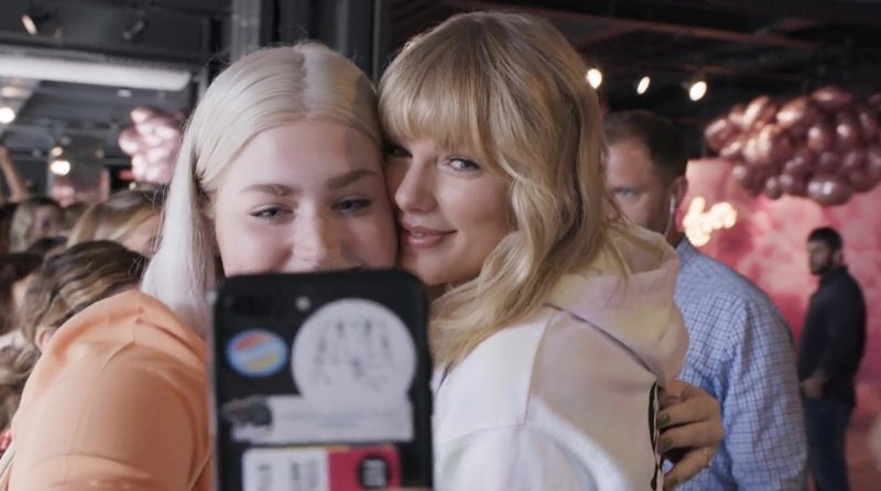 Taylor Swift — Screen Captures — photo 711