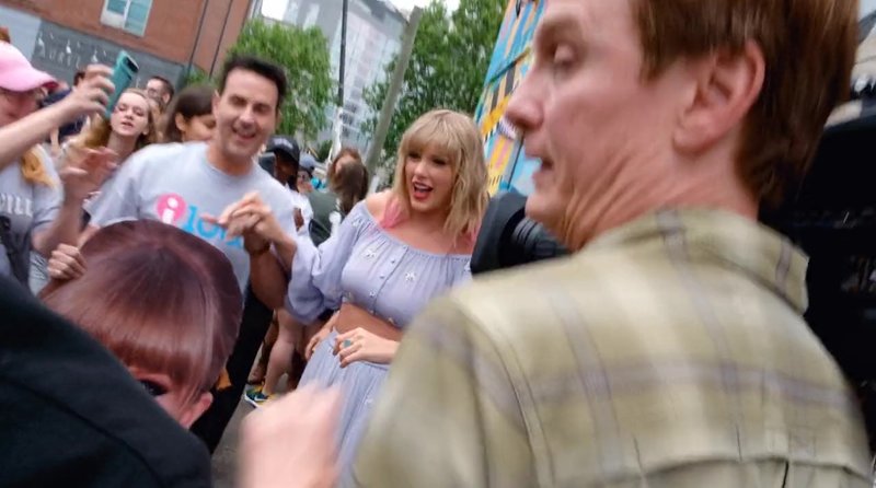 Taylor Swift — Screen Captures — photo 712