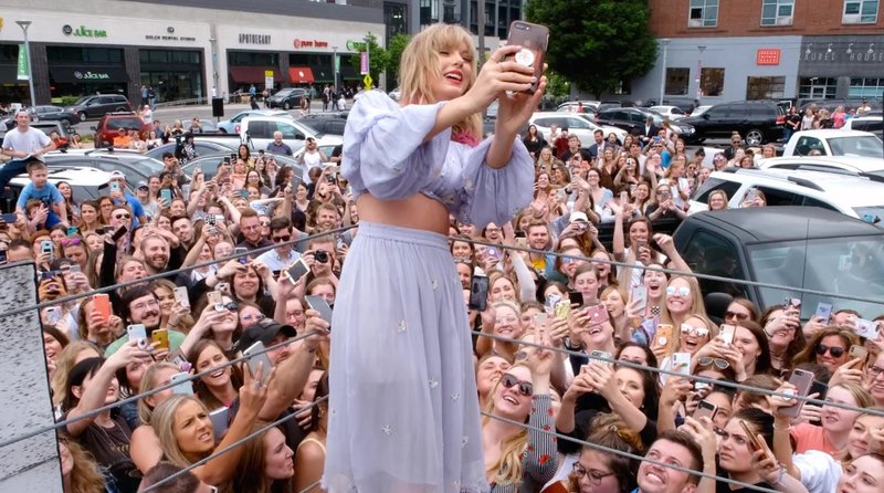Taylor Swift — Screen Captures — photo 713