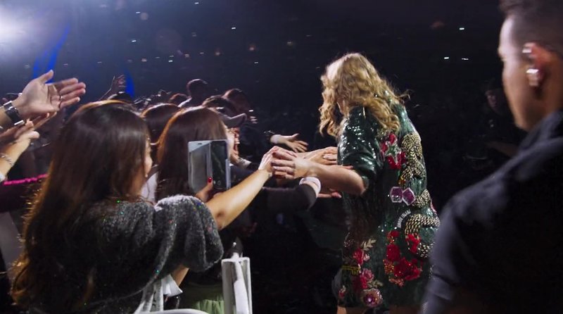 Taylor Swift — Screen Captures — photo 741