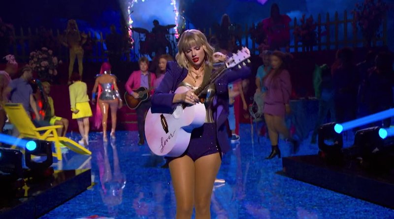 Taylor Swift — Screen Captures — photo 744