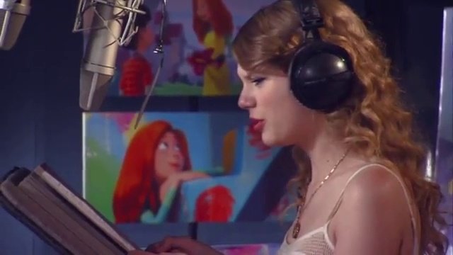 Taylor Swift — Behind the Scenes (Screen Captures) — photo 4