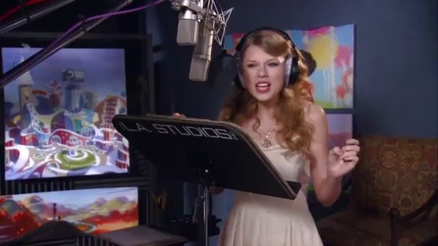 Taylor Swift — Behind the Scenes (Screen Captures) — photo 8