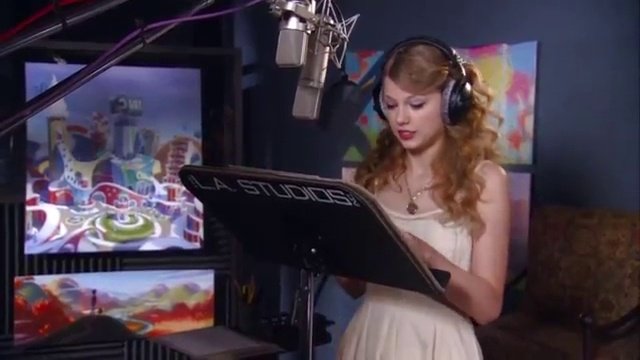 Taylor Swift — Behind the Scenes (Screen Captures) — photo 17