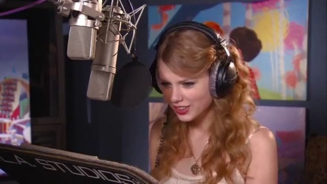 Taylor Swift — Behind the Scenes (Screen Captures) — photo 36