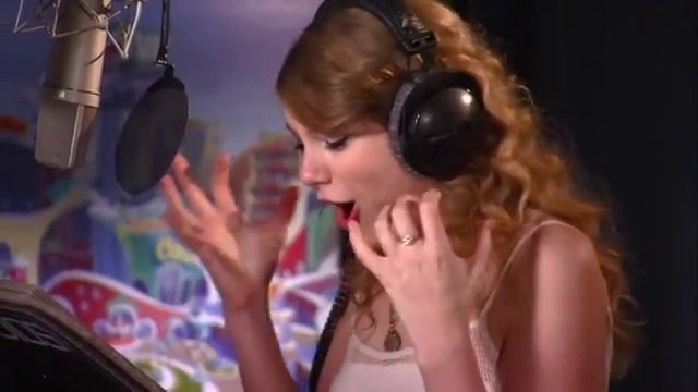 Taylor Swift — Behind the Scenes (Screen Captures) — photo 39