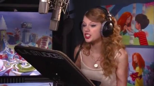 Taylor Swift — Behind the Scenes (Screen Captures) — photo 50