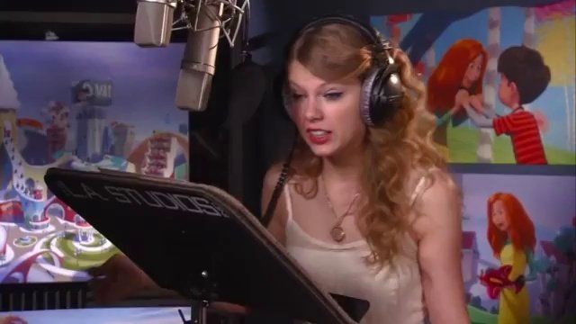 Taylor Swift — Behind the Scenes (Screen Captures) — photo 53