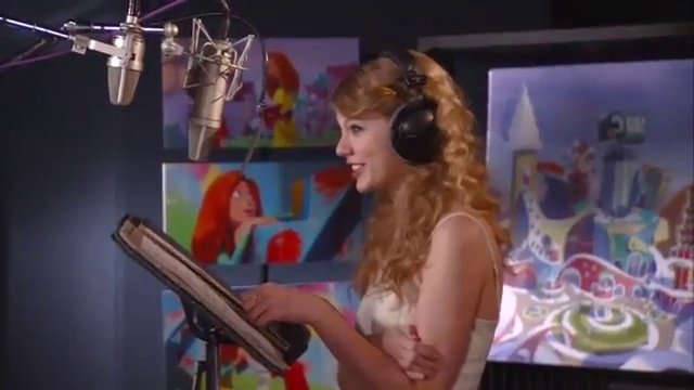 Taylor Swift — Behind the Scenes (Screen Captures) — photo 55