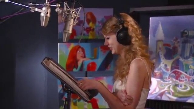 Taylor Swift — Behind the Scenes (Screen Captures) — photo 58