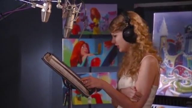 Taylor Swift — Behind the Scenes (Screen Captures) — photo 60