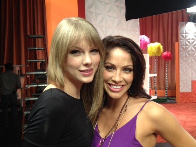 Taylor Swift — Behind the Scenes — photo 2