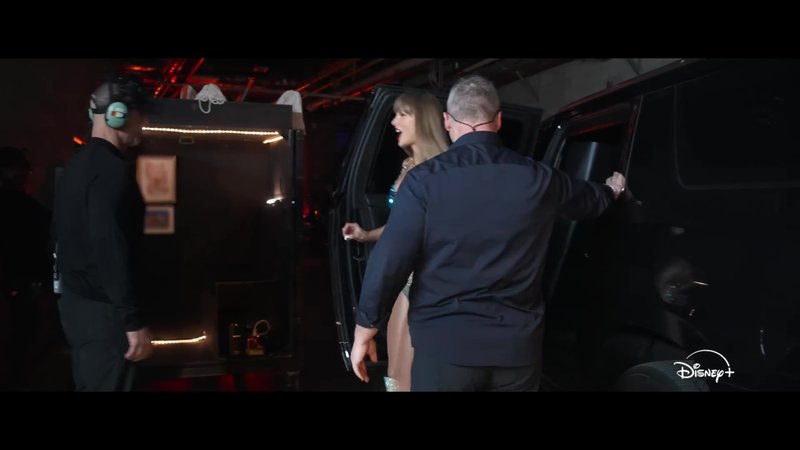 Taylor Swift — Trailer #2 (Screen Captures) — photo 4