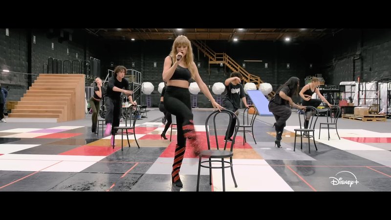 Taylor Swift — Trailer #2 (Screen Captures) — photo 32