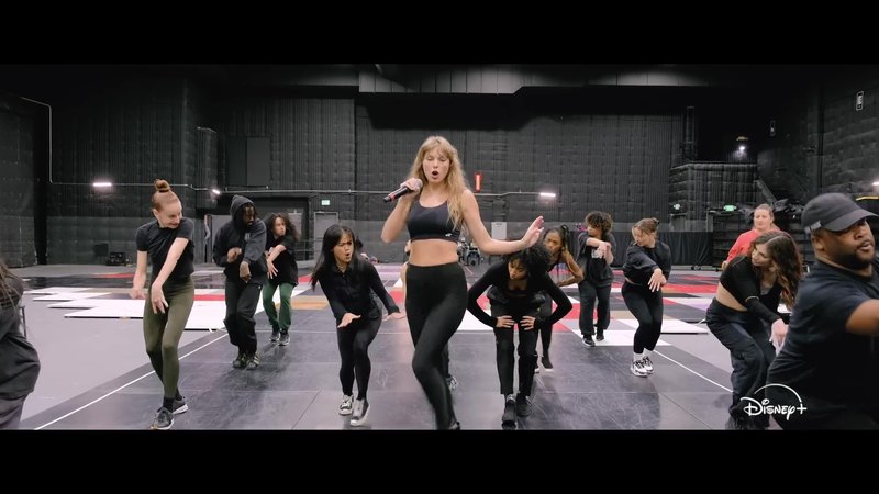 Taylor Swift — Trailer #2 (Screen Captures) — photo 36