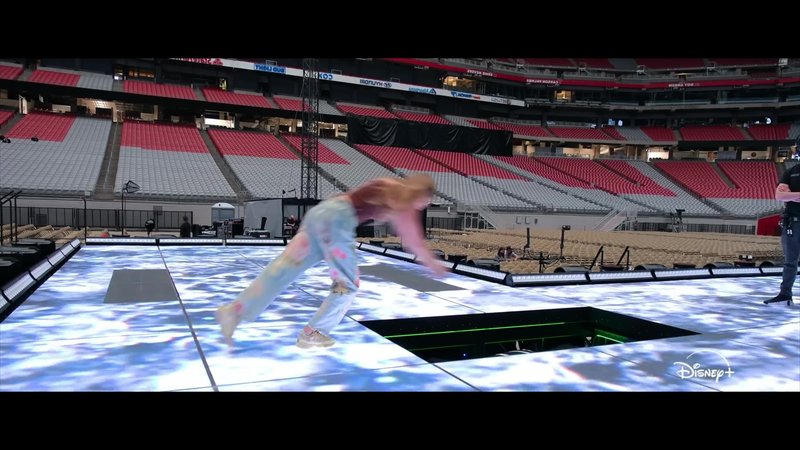Taylor Swift — Trailer #2 (Screen Captures) — photo 43