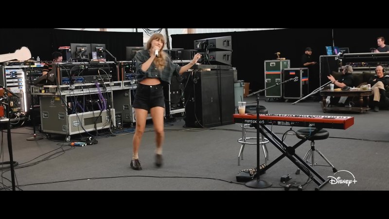 Taylor Swift — Trailer #2 (Screen Captures) — photo 78