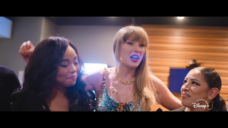 Taylor Swift — Trailer #2 (Screen Captures) — photo 132