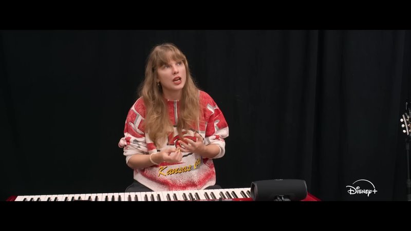 Taylor Swift — Trailer #2 (Screen Captures) — photo 140