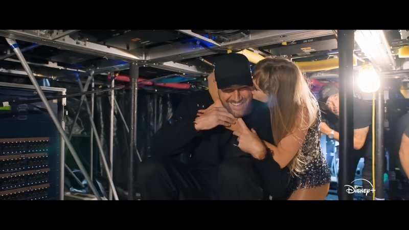 Taylor Swift — Trailer (Screen Captures) — photo 17