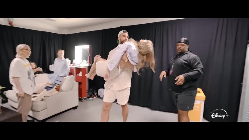 Taylor Swift — Trailer (Screen Captures) — photo 47