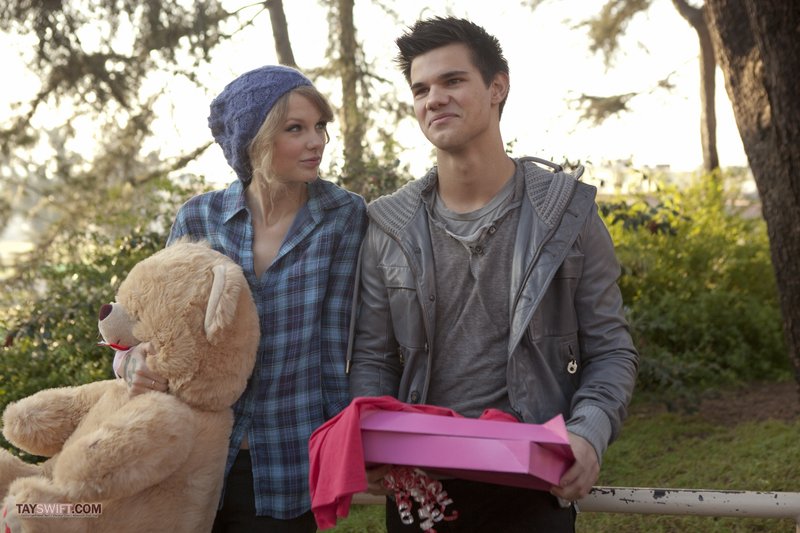 Taylor Swift — Behind the Scenes — photo 13