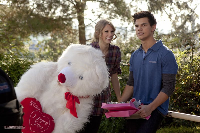 Taylor Swift — Stills — photo 4