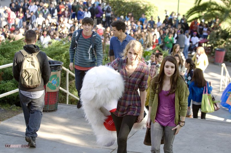 Taylor Swift — Stills — photo 36