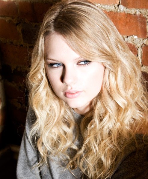 Taylor Swift — Abagail's Prom — photo 367