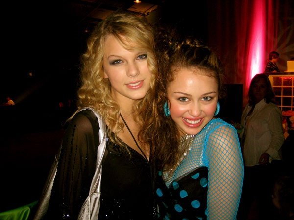 Taylor Swift — Abagail's Prom — photo 442