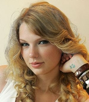 Taylor Swift — Abagail's Prom — photo 494