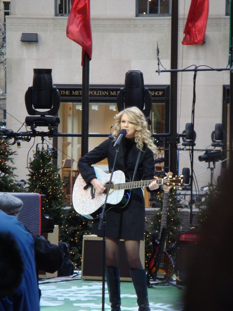Taylor Swift — AMP 2004 — photo 332