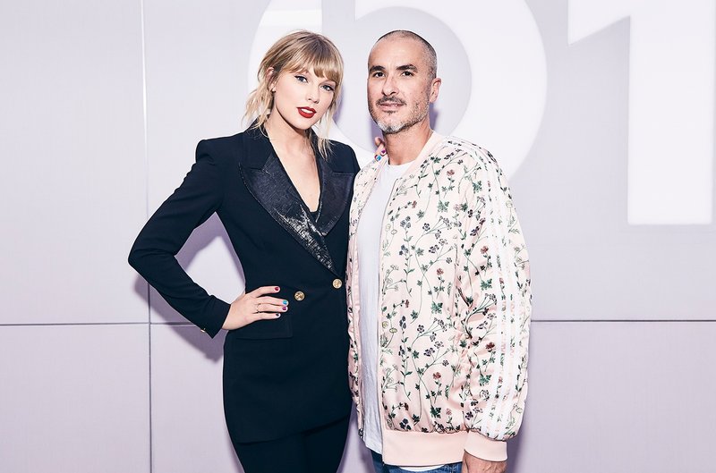 Taylor Swift — Apple Music Beats 1's New Music Daily (October 30, 2019) — photo 2