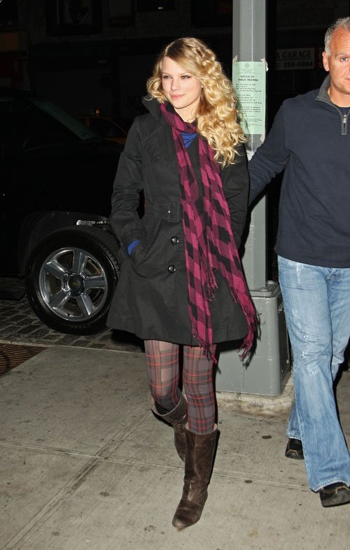 Taylor Swift — At Demi's TV show preimere — photo 298