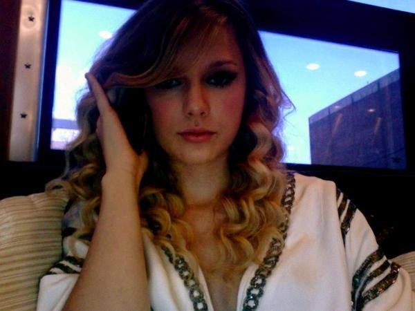 Taylor Swift — At Demi's TV show preimere — photo 451