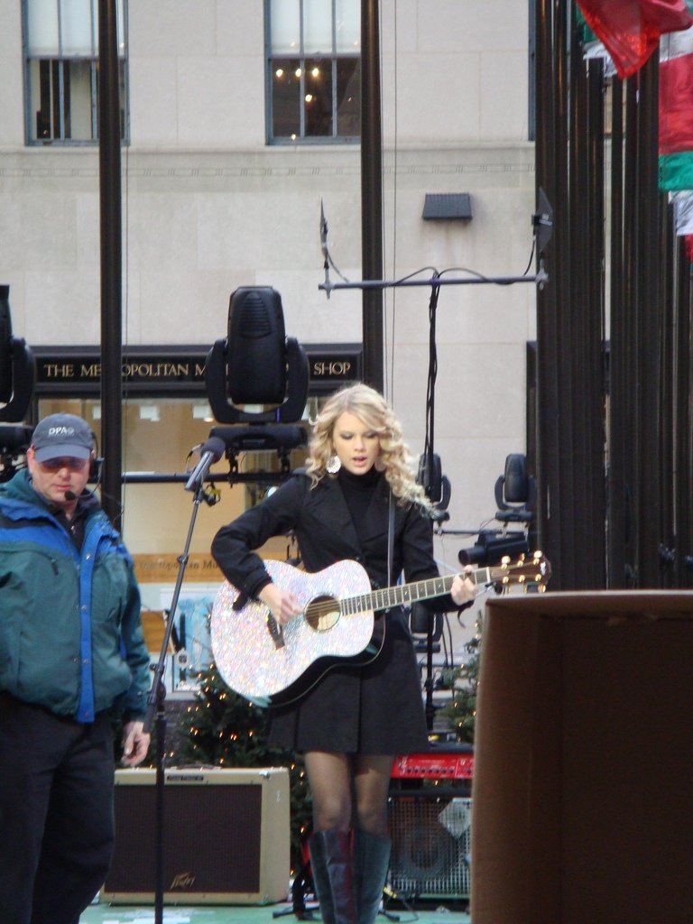 Taylor Swift — CMT photo Blog — photo 232