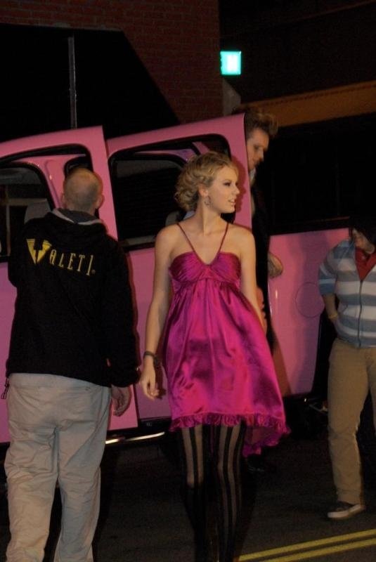 Taylor Swift — Taylor's 18th birthday — photo 14