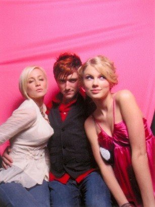 Taylor Swift — Taylor's 18th birthday — photo 22