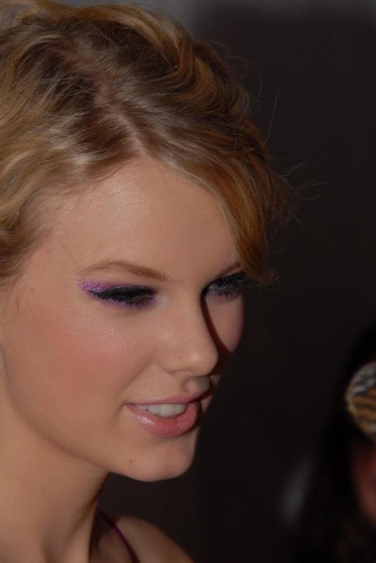 Taylor Swift — Taylor's 18th birthday — photo 26