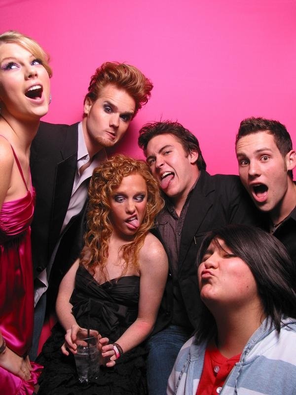 Taylor Swift — Taylor's 18th birthday — photo 42