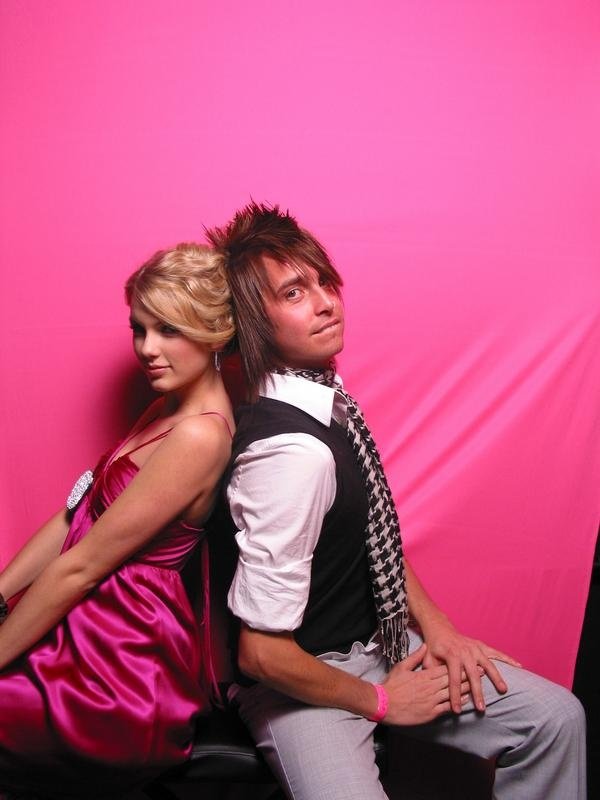 Taylor Swift — Taylor's 18th birthday — photo 47