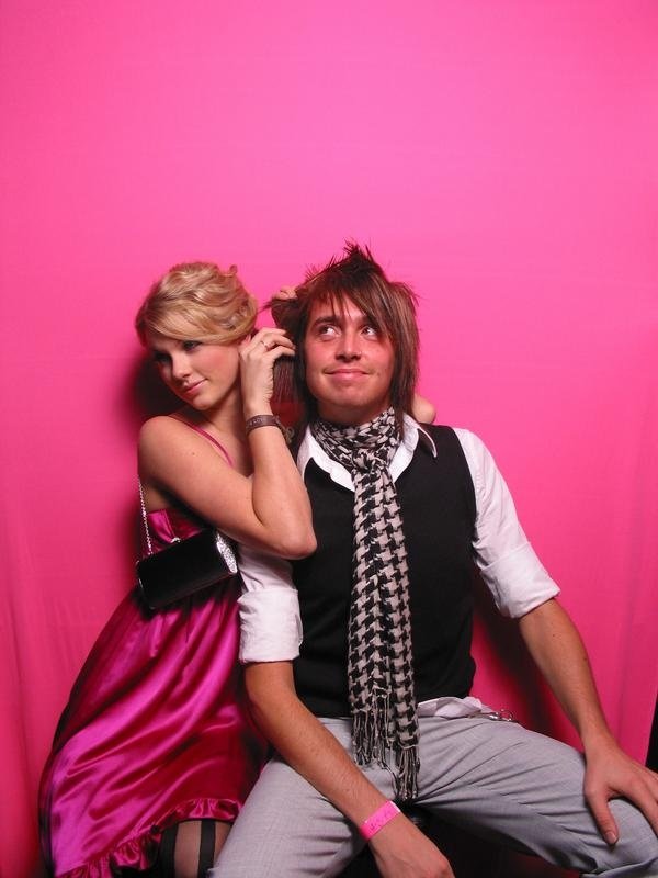 Taylor Swift — Taylor's 18th birthday — photo 48