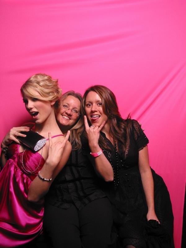 Taylor Swift — Taylor's 18th birthday — photo 51
