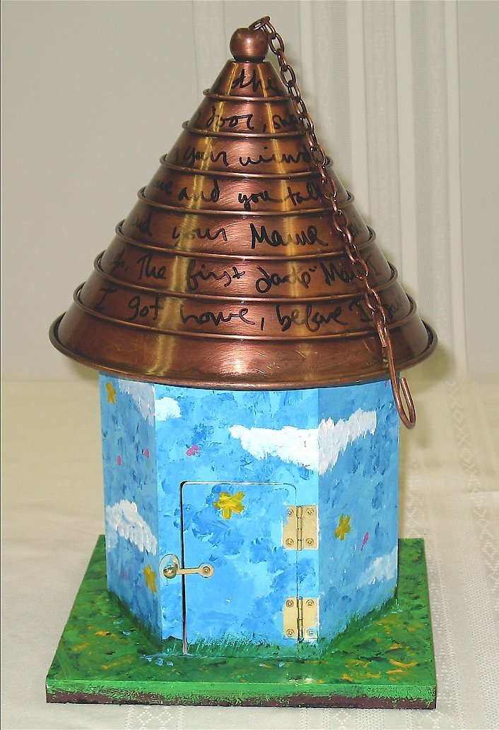 Taylor Swift — The 7th Annual Birdhouse Thing Auction — photo 1