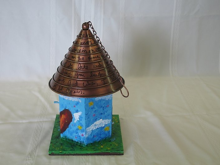 Taylor Swift — The 7th Annual Birdhouse Thing Auction — photo 6