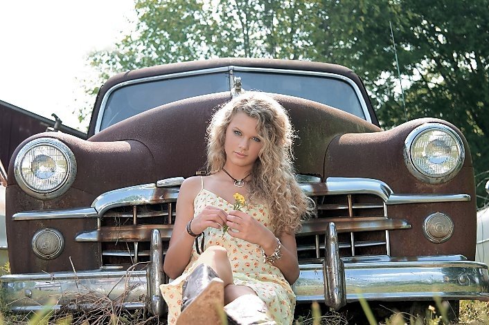 Taylor Swift — Twitter Pictures — photo 116