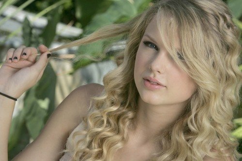 Taylor Swift — Twitter Pictures — photo 191