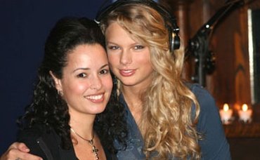 Taylor Swift — 2006 - GAC Short Cuts — photo 8