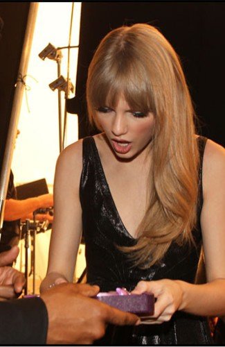 Taylor Swift — 2012 - Grammy Awards Commercial — photo 4