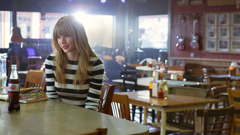 Taylor Swift — 2013 - Diet Coke Commercial — photo 7